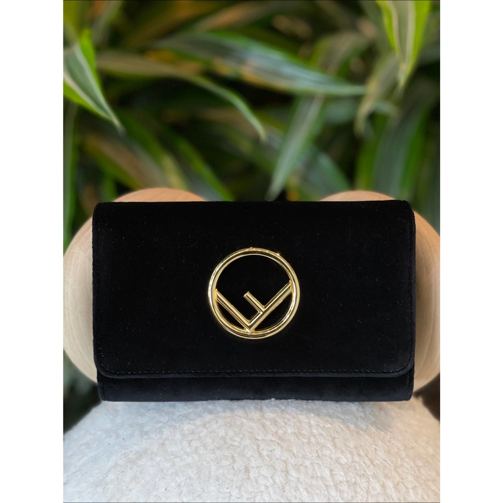 💛SOLD🖤 Fendi Velvet Wallet on Chain in Black - Picture 1 of 11